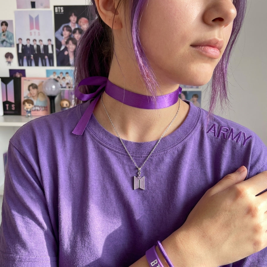 Kpop Purple CZ Logo Anhänger Halskette